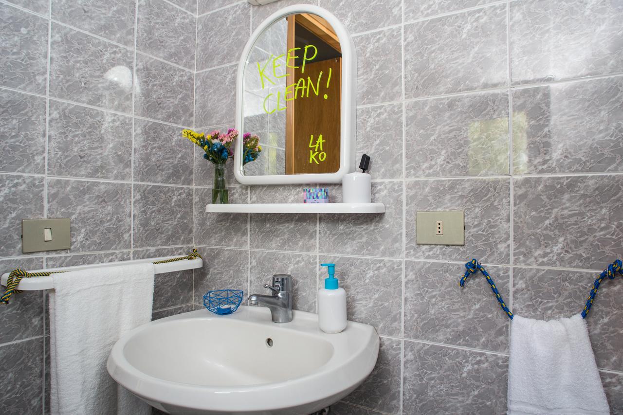 Lako Hostel Capodimonte Exteriör bild